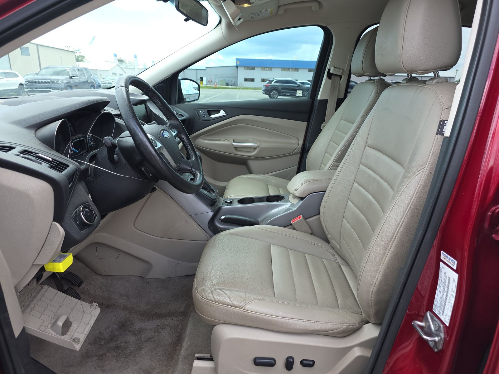 FORD ESCAPE - 1