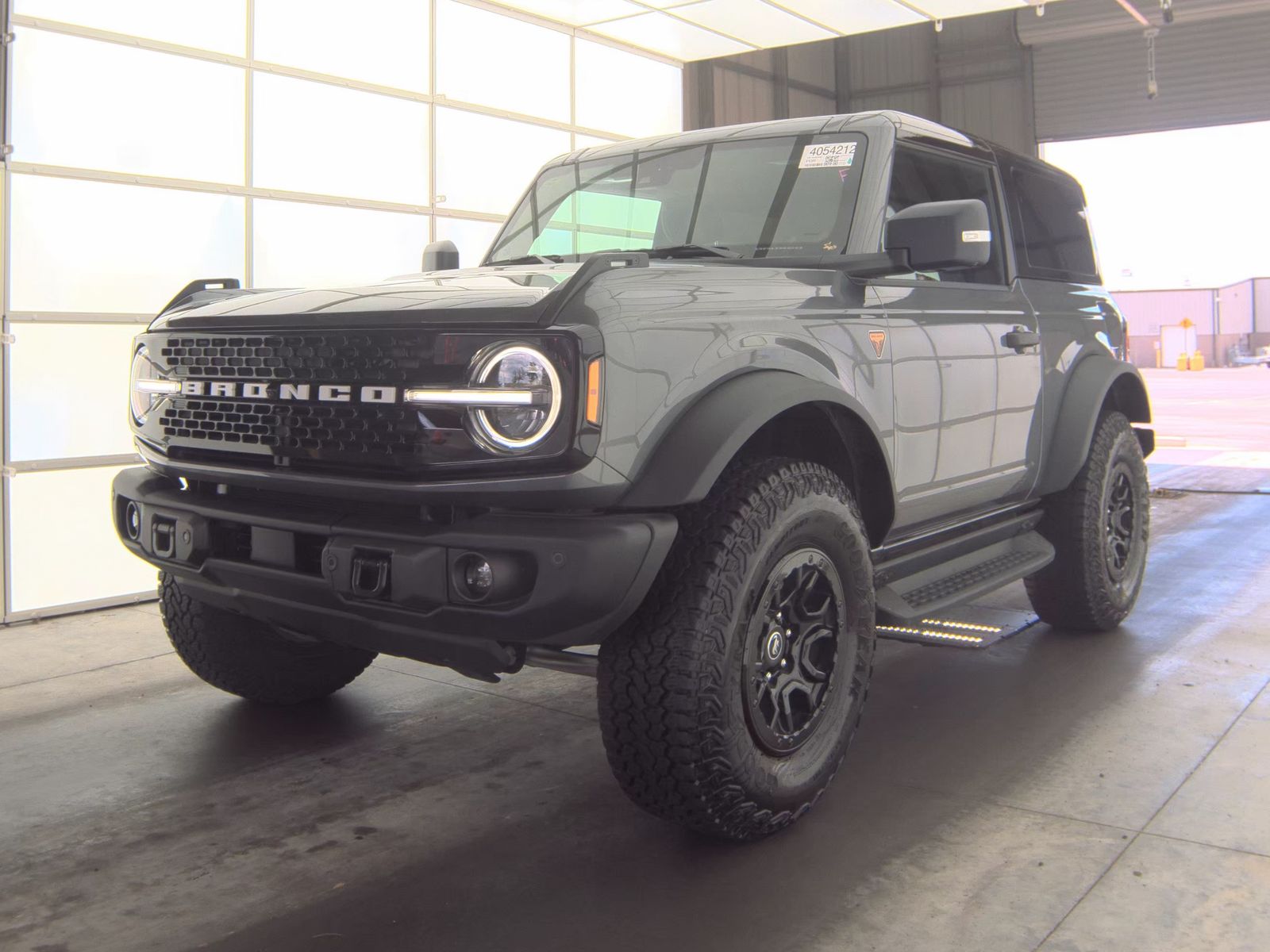 FORD BRONCO - 1