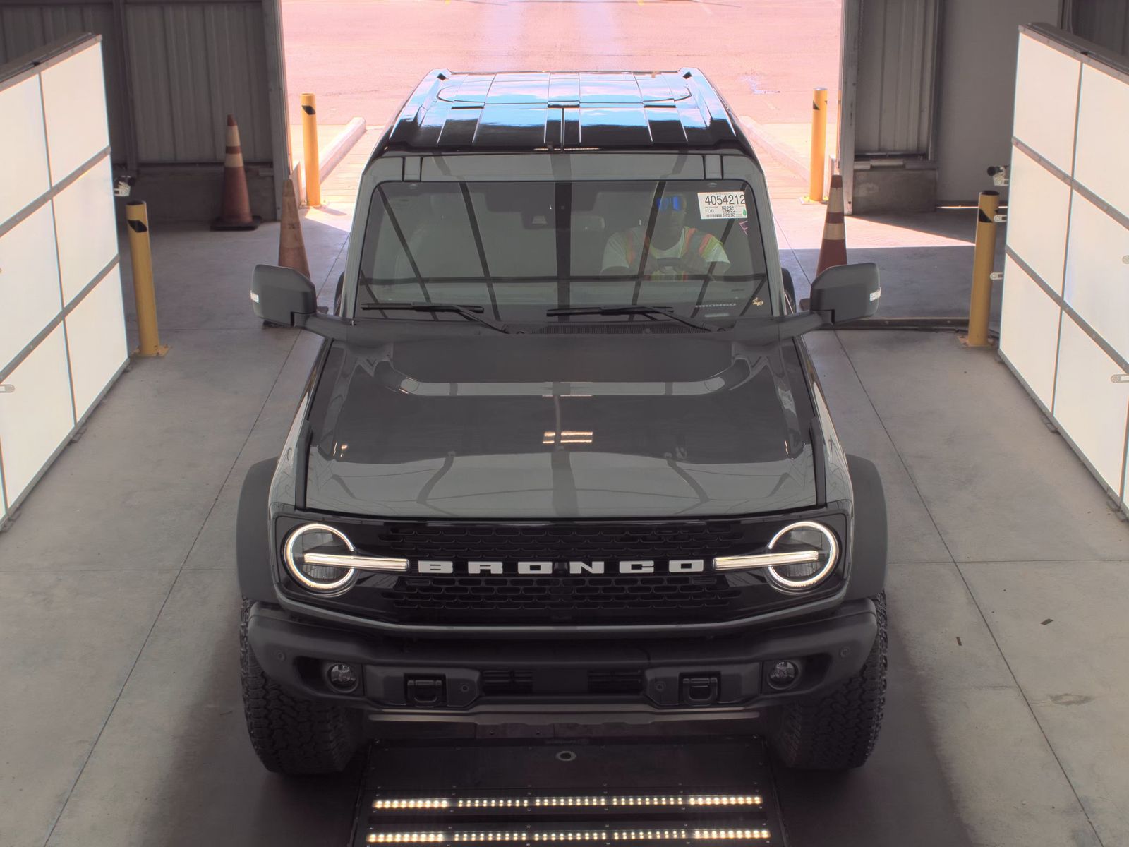 FORD BRONCO - 3