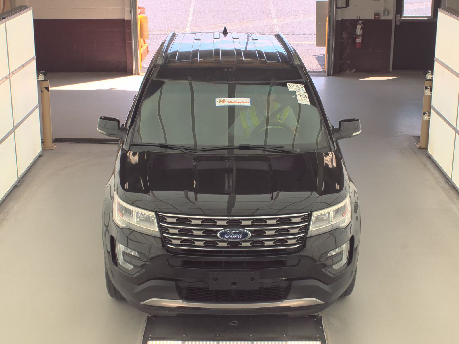 FORD EXPLORER - 3