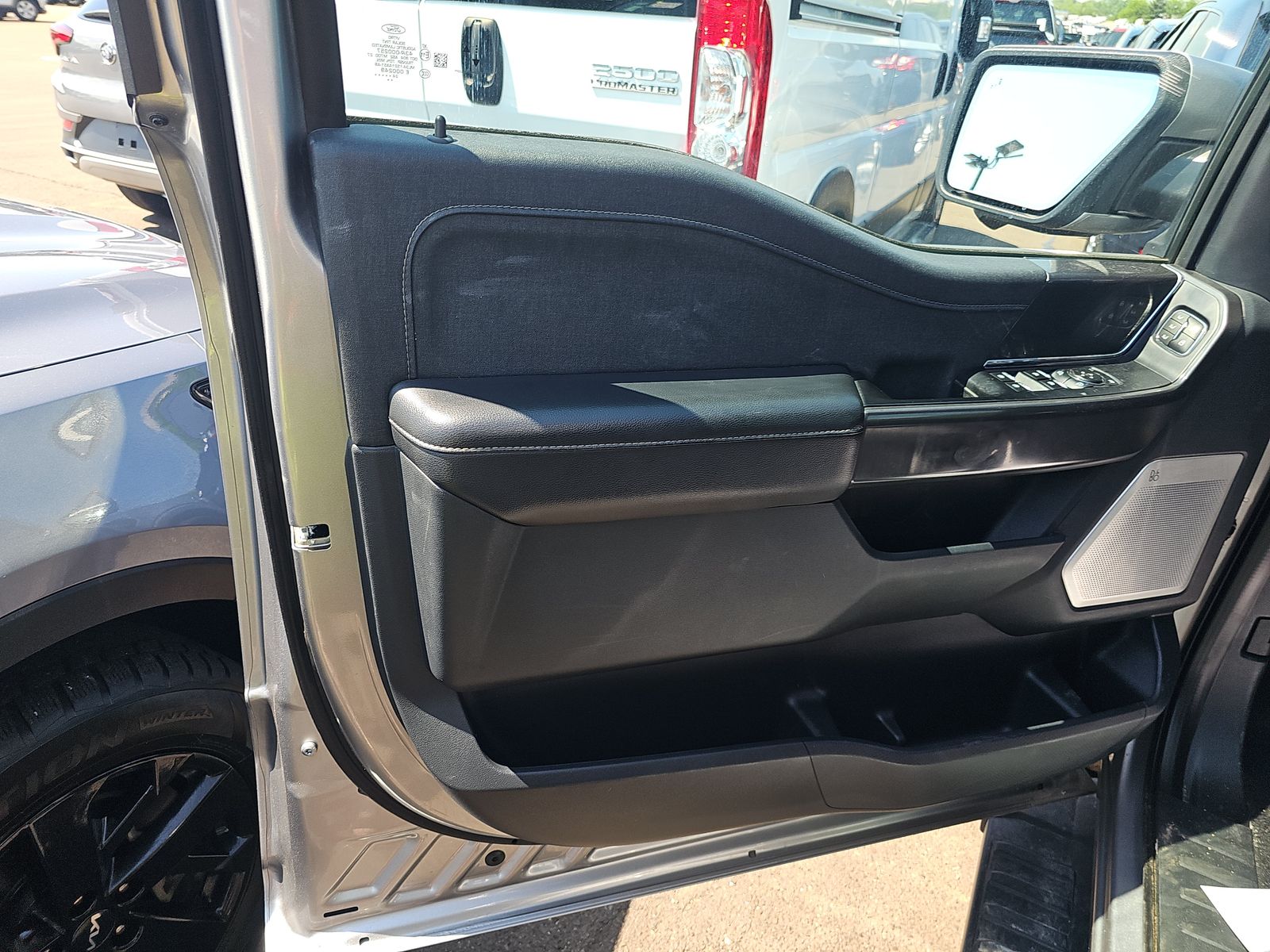 2024 Ford F-150 Lariat AWD