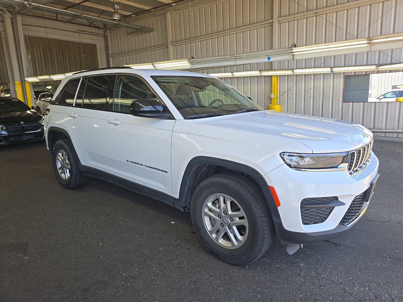 2024 Jeep Grand Cherokee Laredo AWD