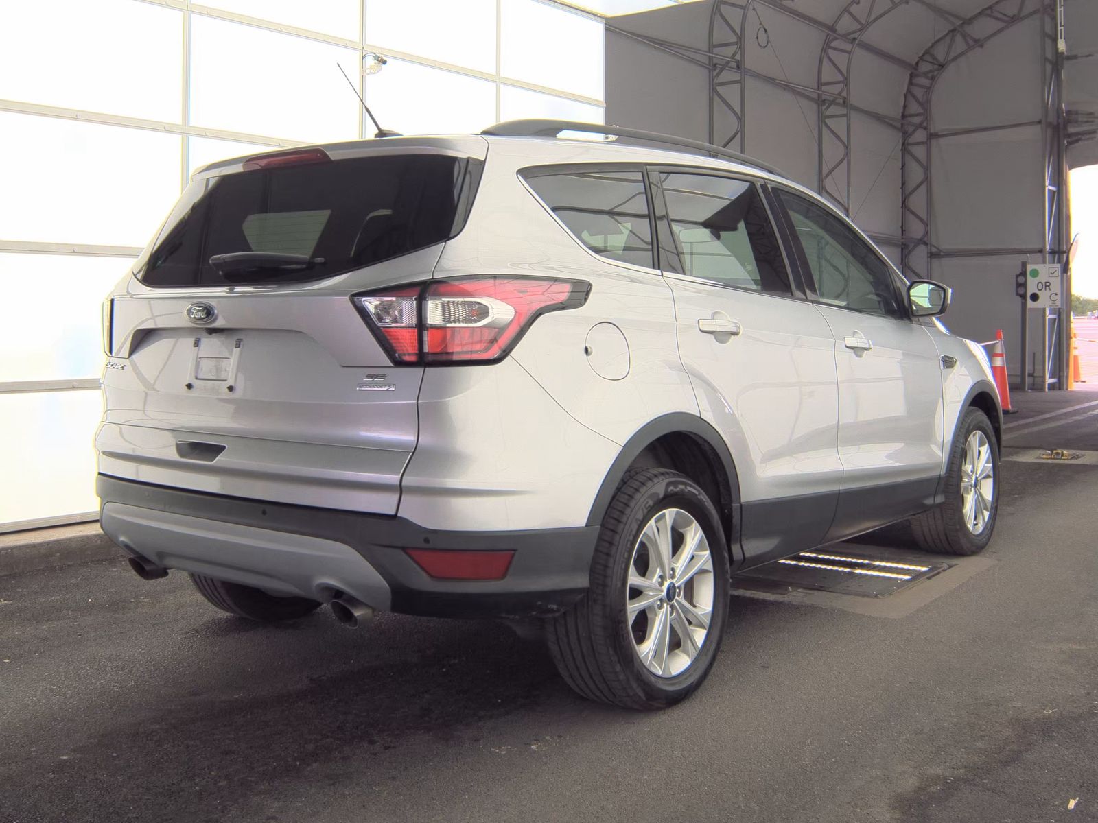 FORD ESCAPE - 6