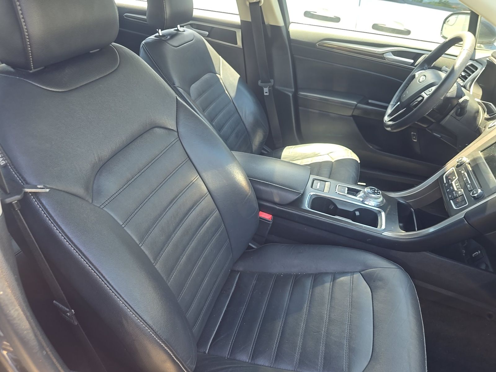 FORD FUSION - 9