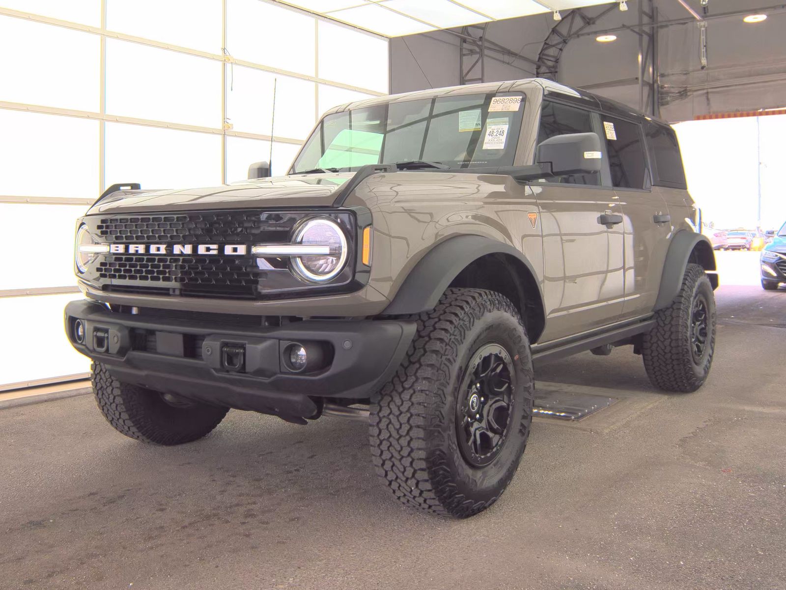 FORD BRONCO - 1