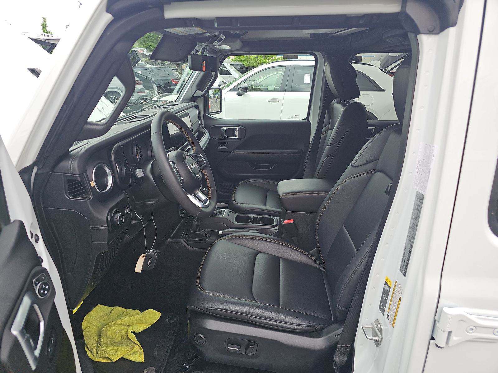 2024 Jeep Wrangler Sahara AWD