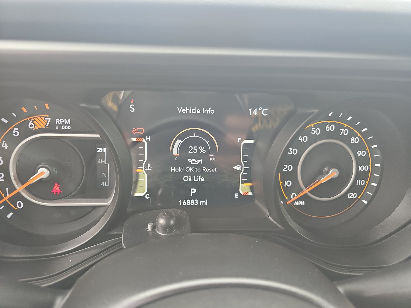 2024 Jeep Wrangler Sahara AWD