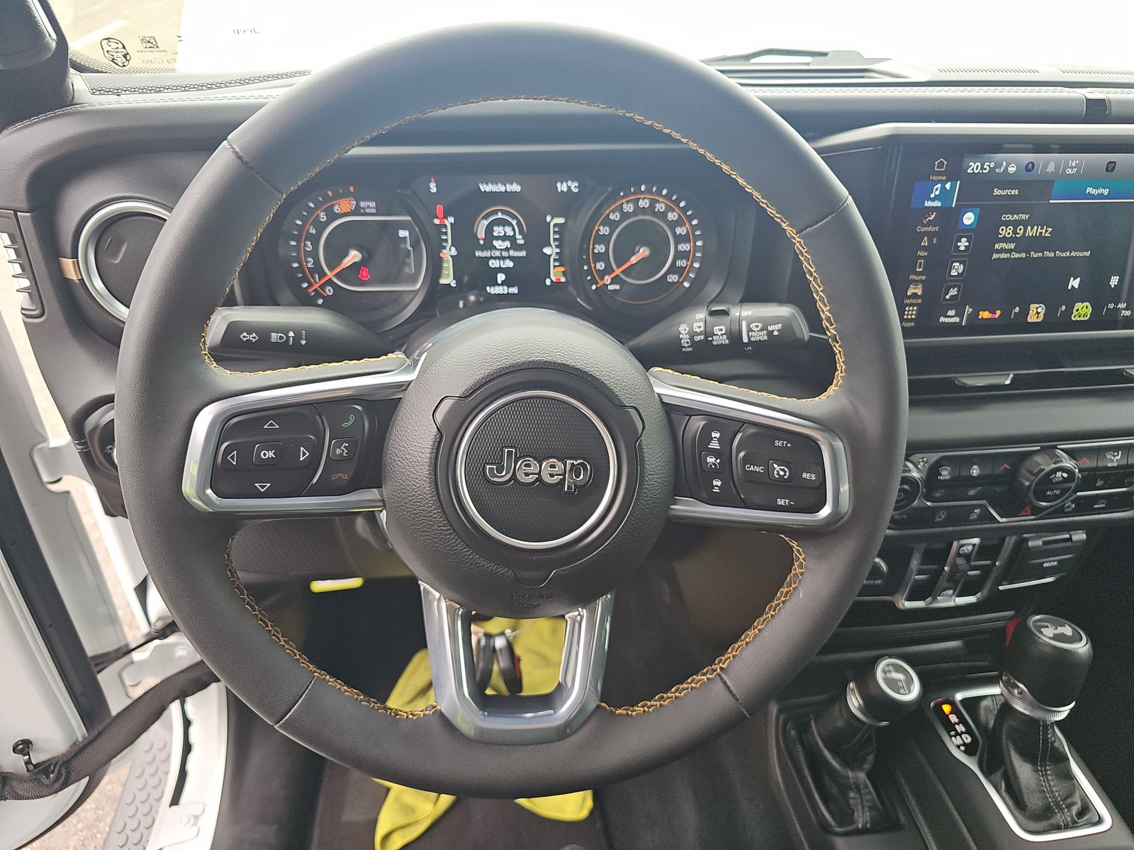 2024 Jeep Wrangler Sahara AWD