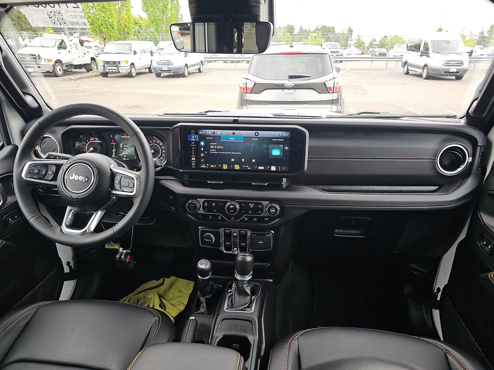 2024 Jeep Wrangler Sahara AWD