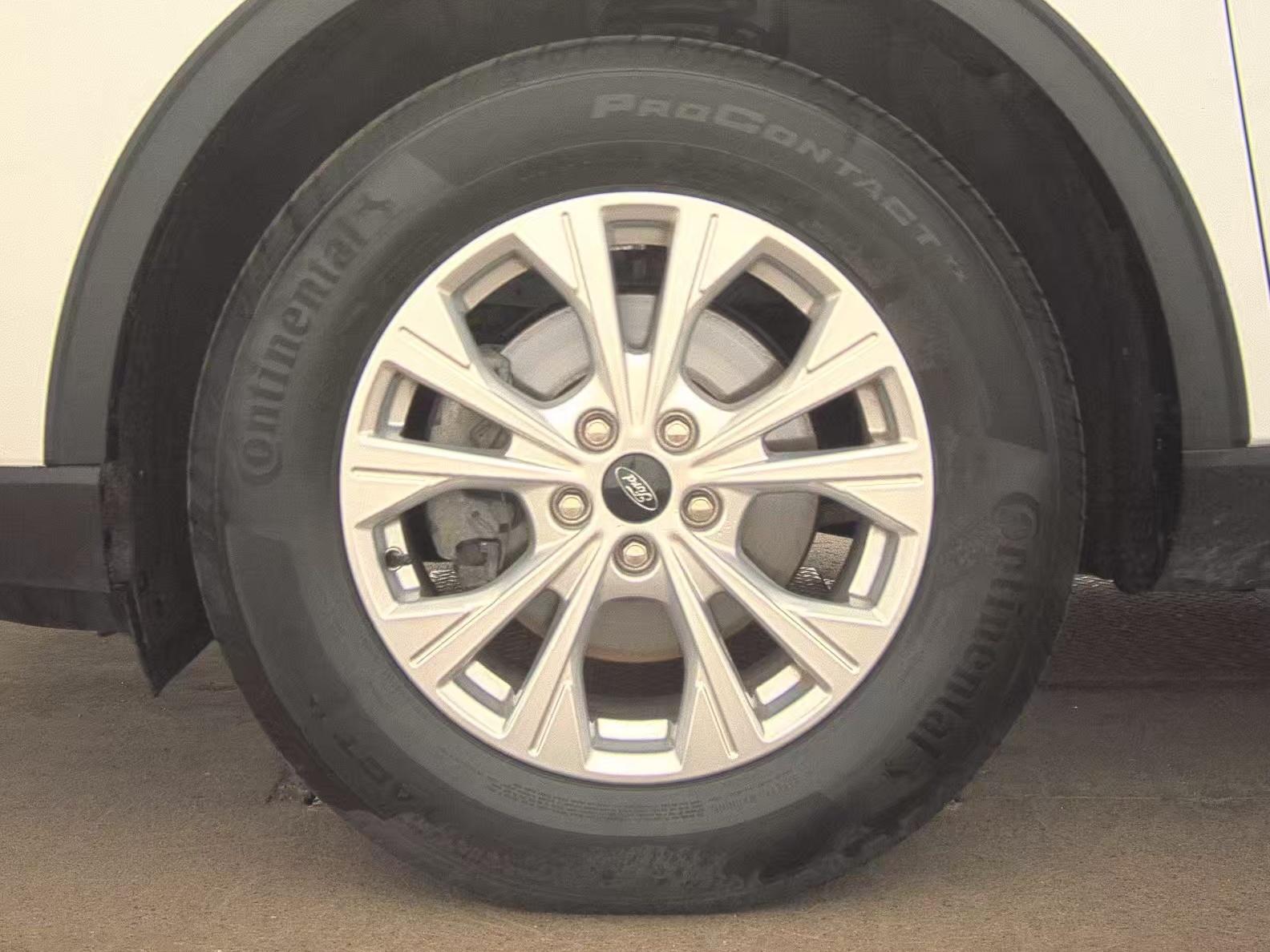 FORD ESCAPE - 10