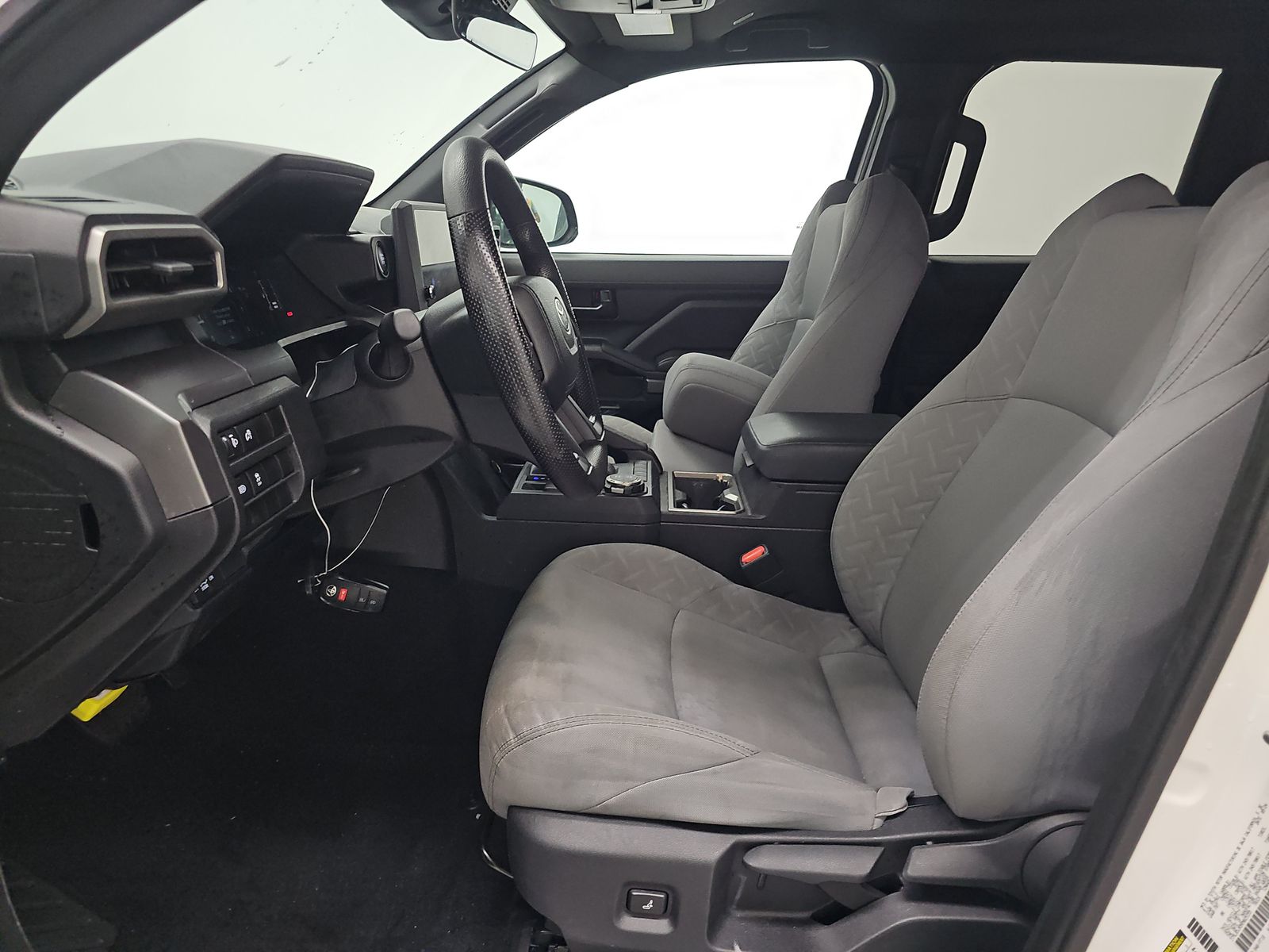 2024 Toyota Tacoma SR5 AWD