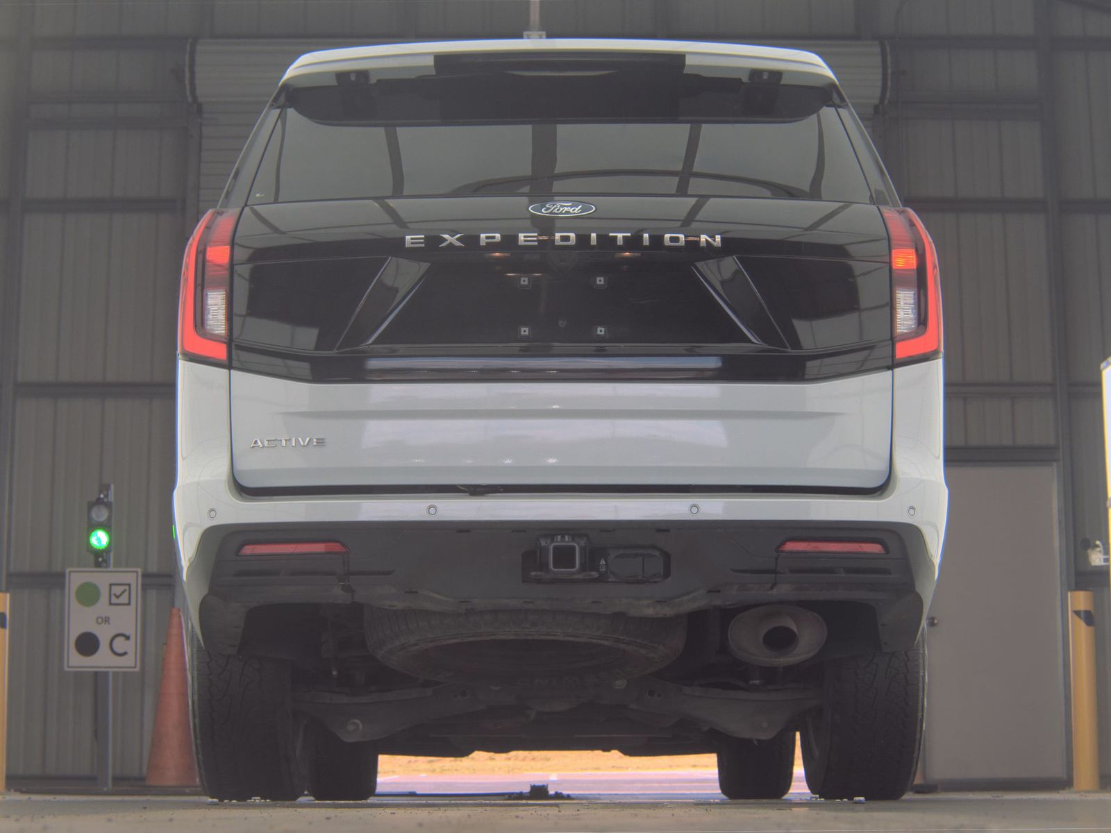 FORD EXPEDITION - 8