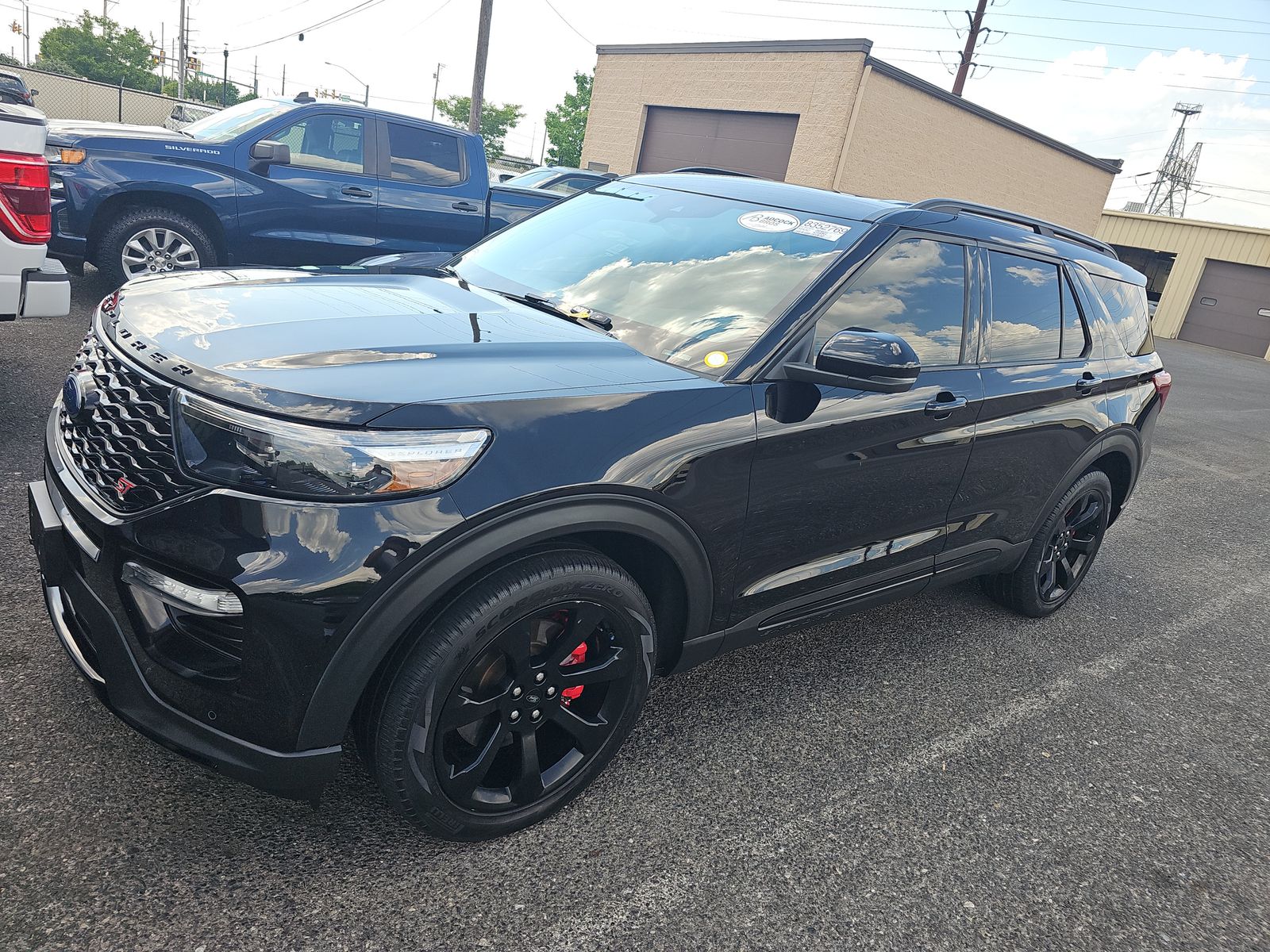 2022 Ford Explorer ST 4WD's photo