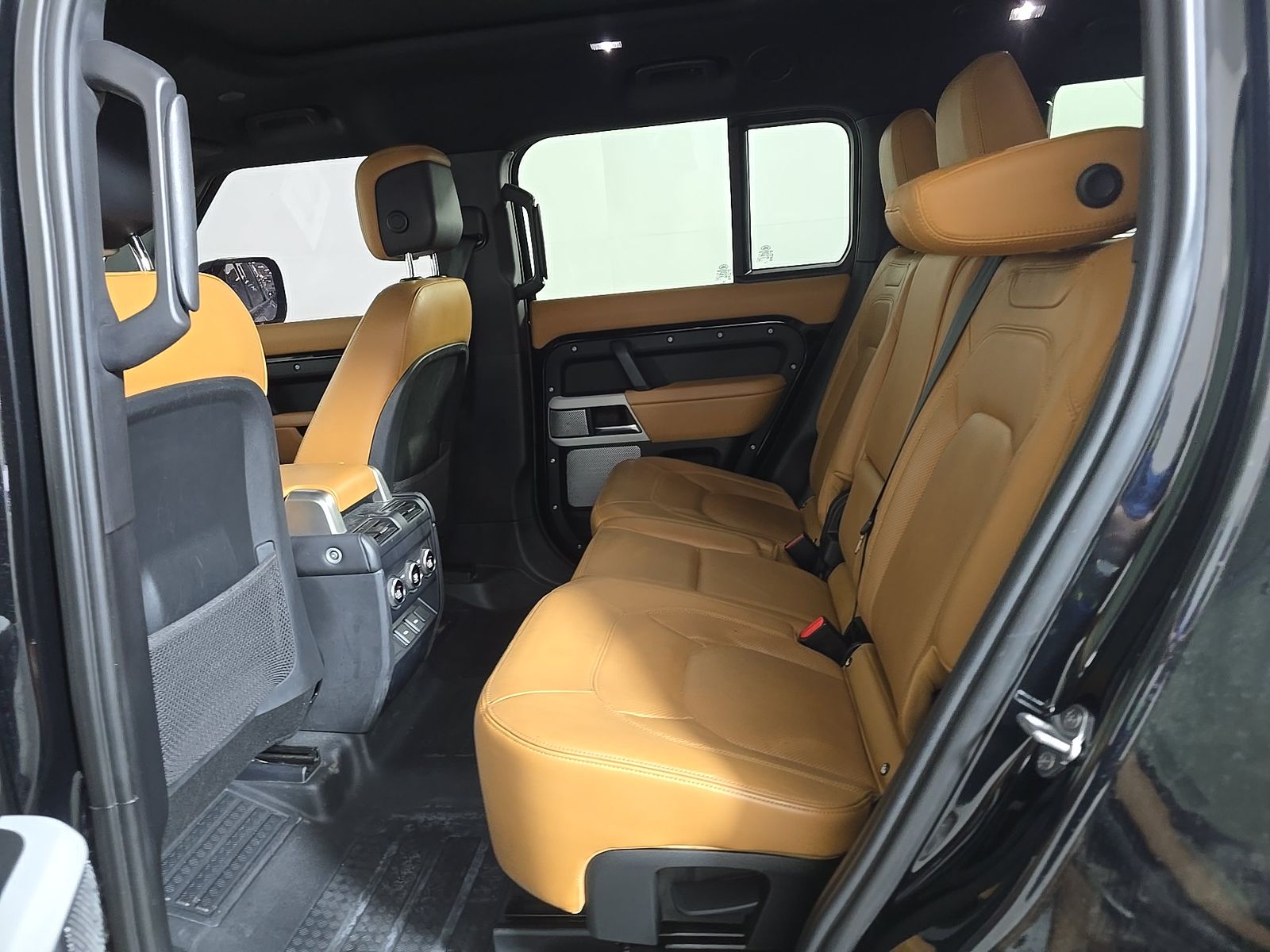 2023 Land Rover Defender 130 SE AWD