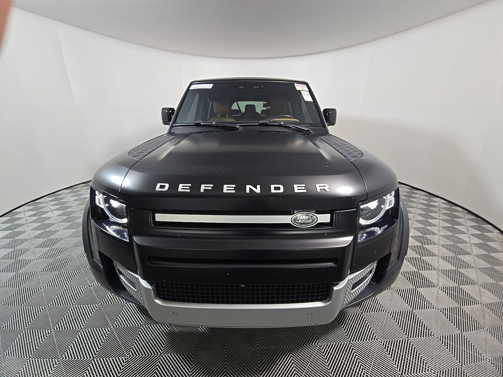 2023 Land Rover Defender 130 SE AWD