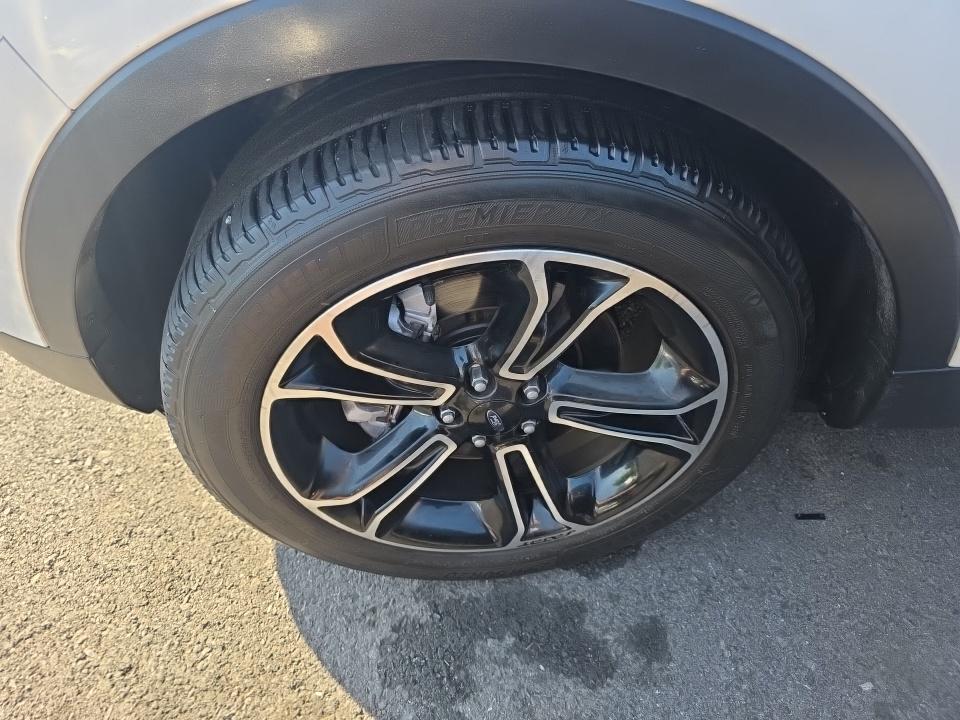 FORD EXPLORER - 9