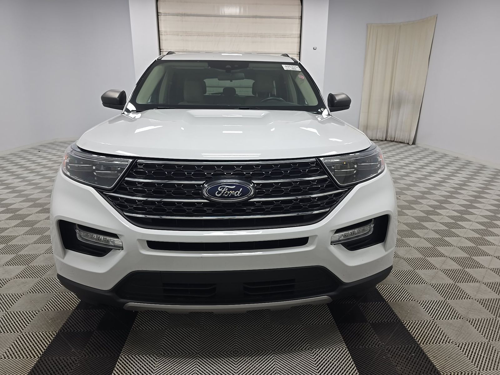 FORD EXPLORER - 3