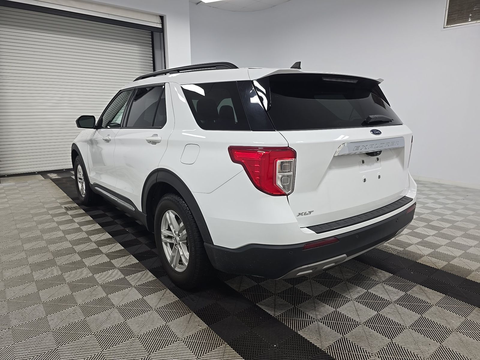 FORD EXPLORER - 7
