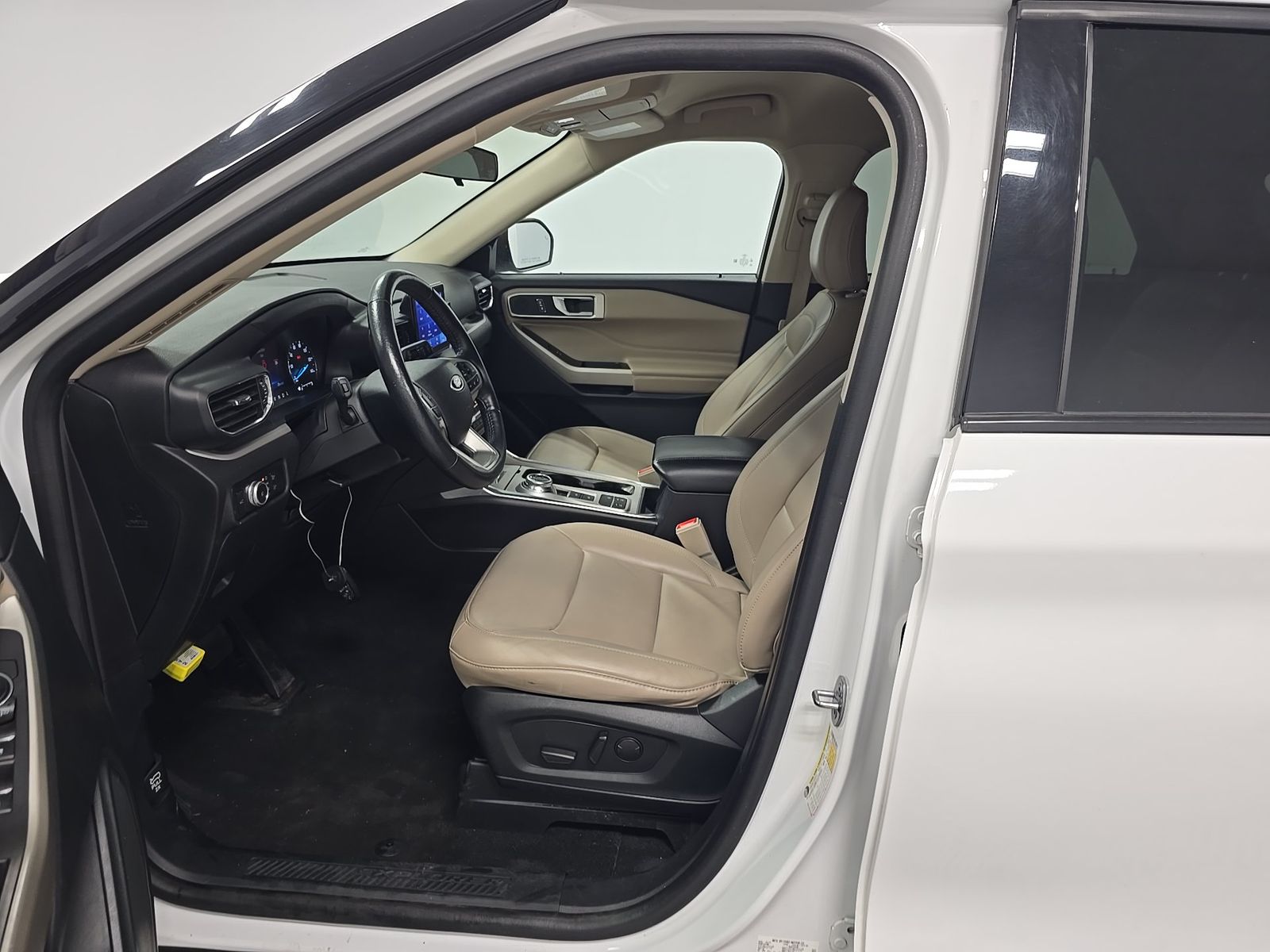 FORD EXPLORER - 8