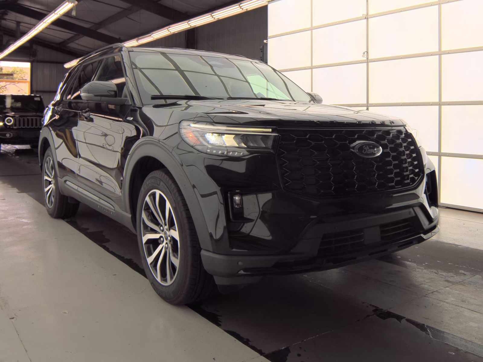 FORD EXPLORER - 5