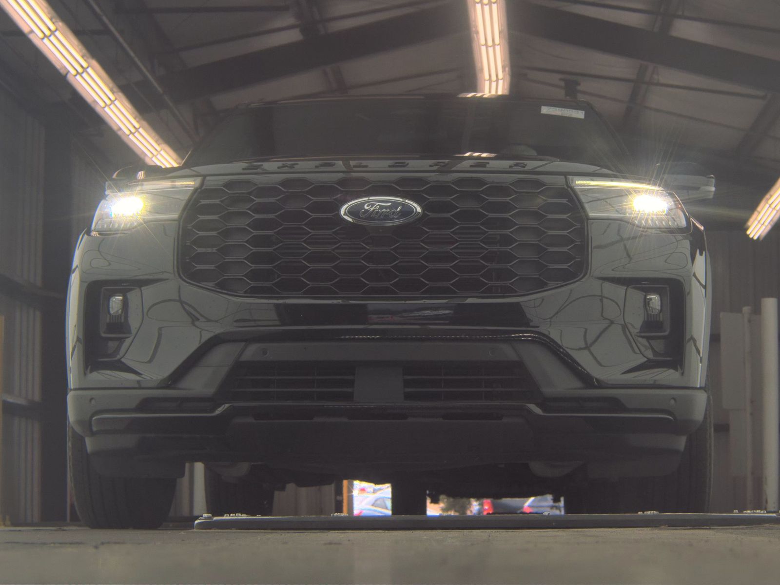 FORD EXPLORER - 4