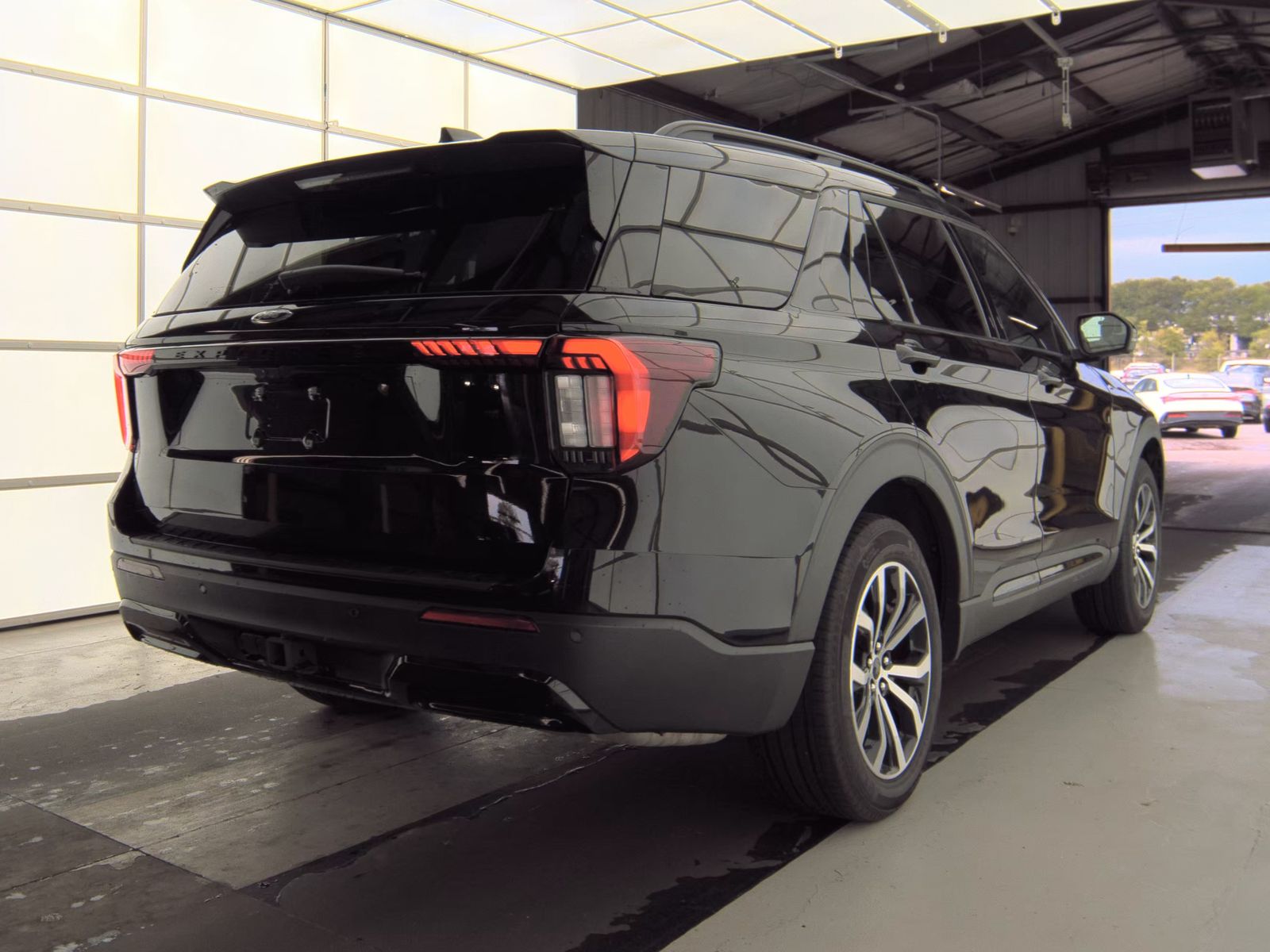 FORD EXPLORER - 6