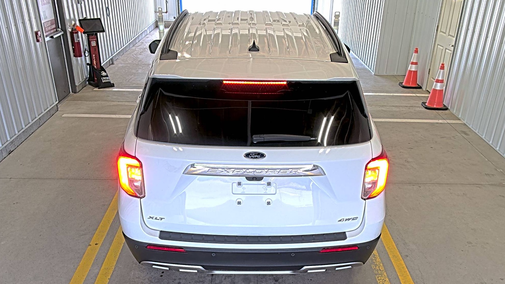 FORD EXPLORER - 6