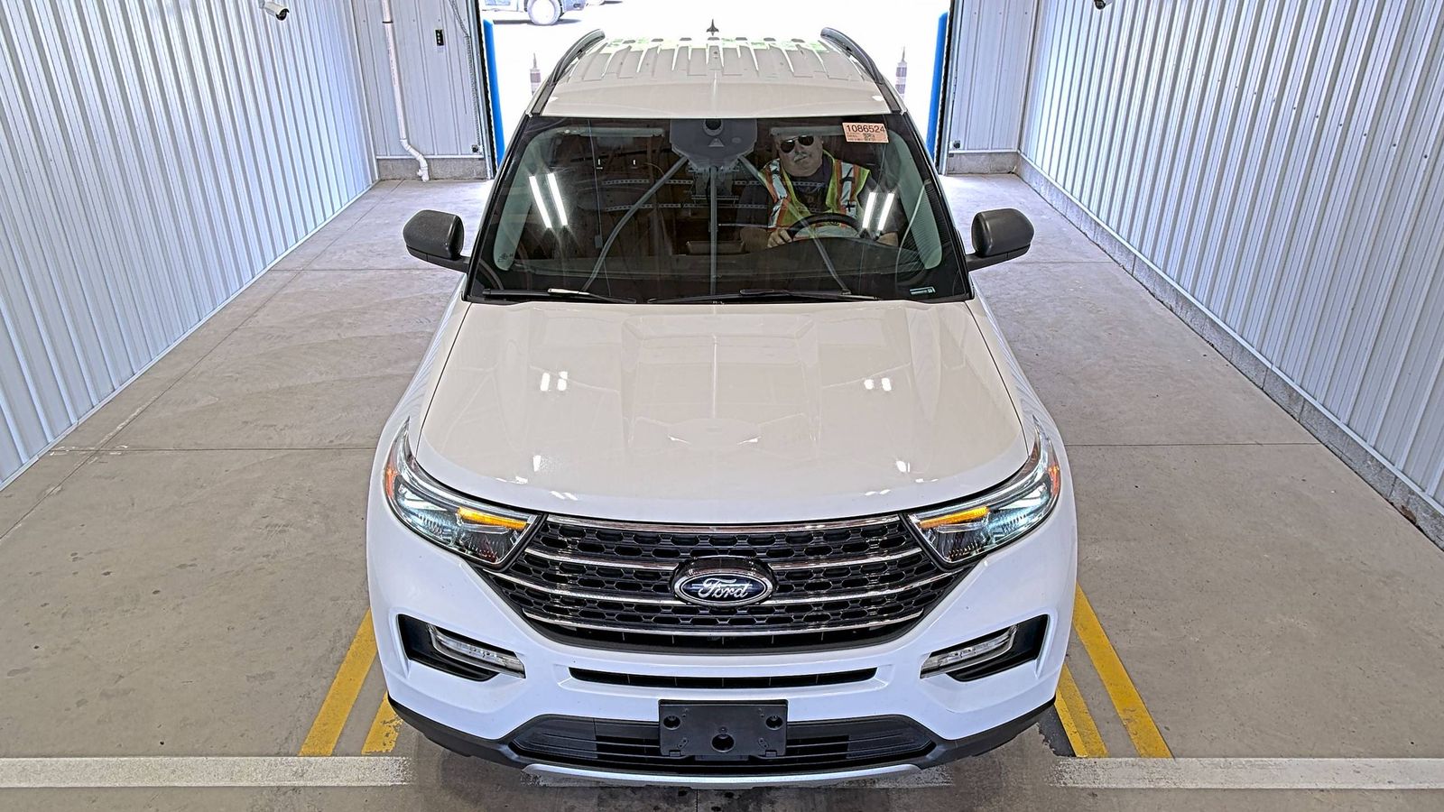 FORD EXPLORER - 3