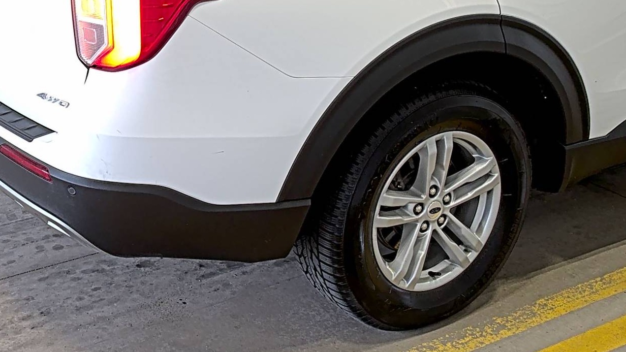 FORD EXPLORER - 10