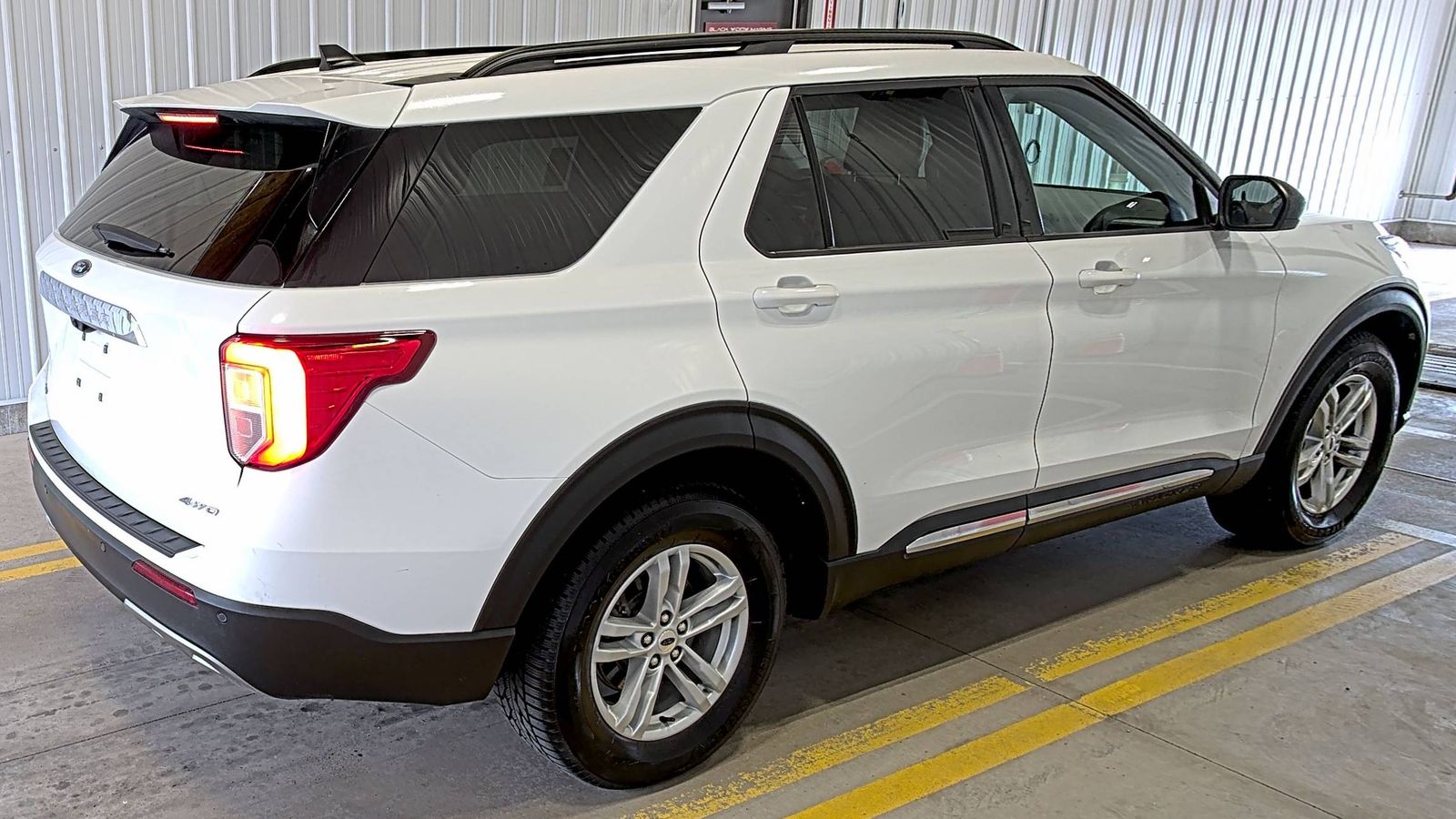 FORD EXPLORER - 5
