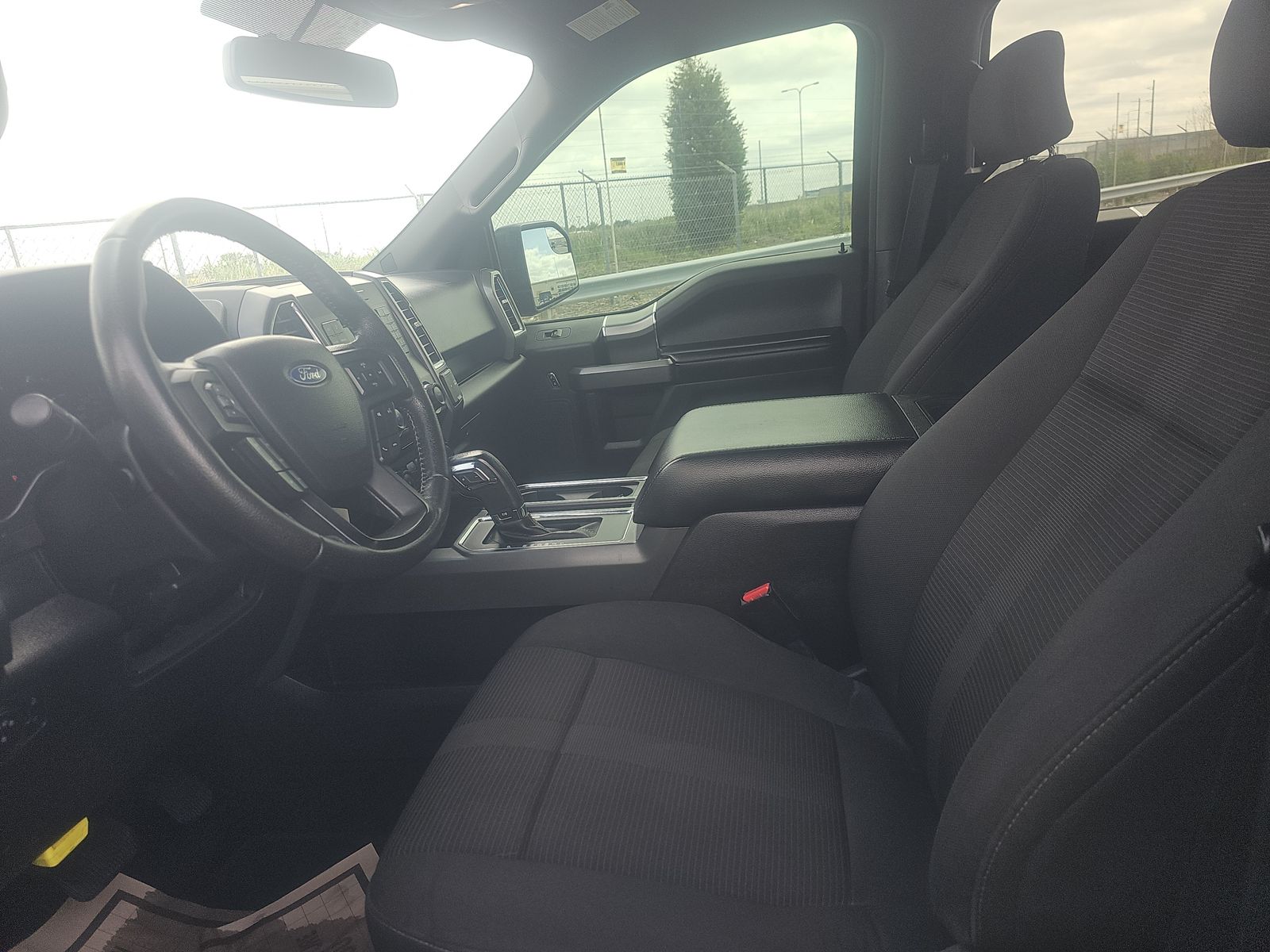 FORD F-150 - 8