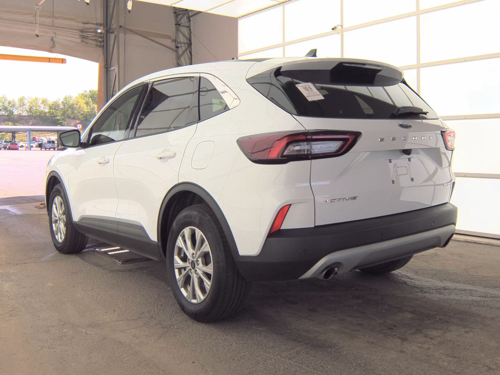 FORD ESCAPE - 9