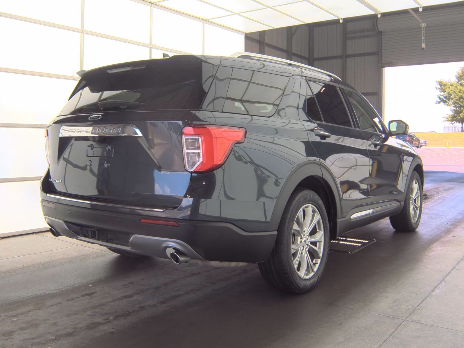 FORD EXPLORER - 6