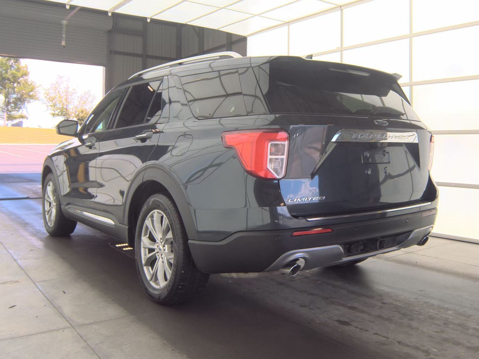 FORD EXPLORER - 9