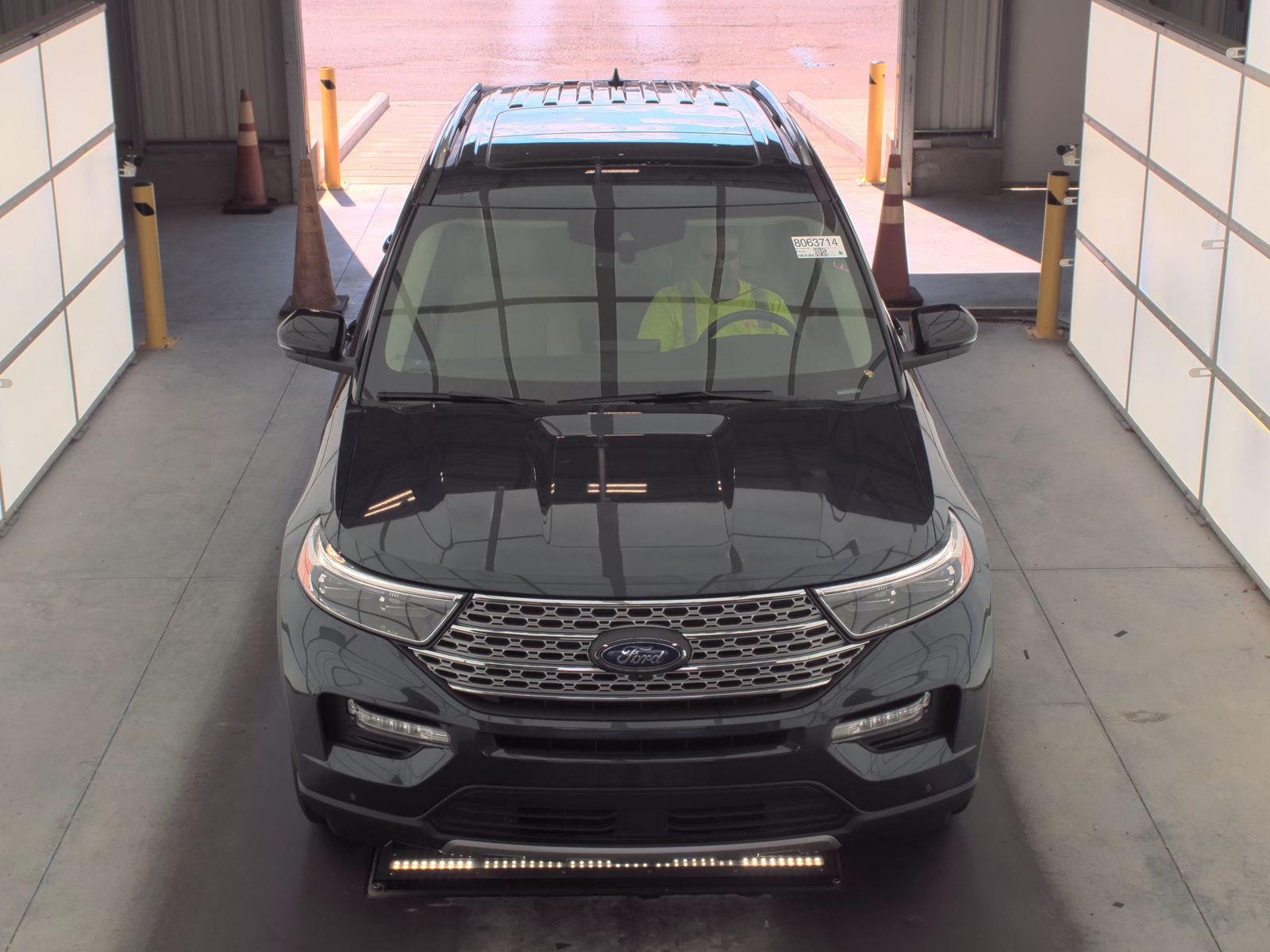 FORD EXPLORER - 3