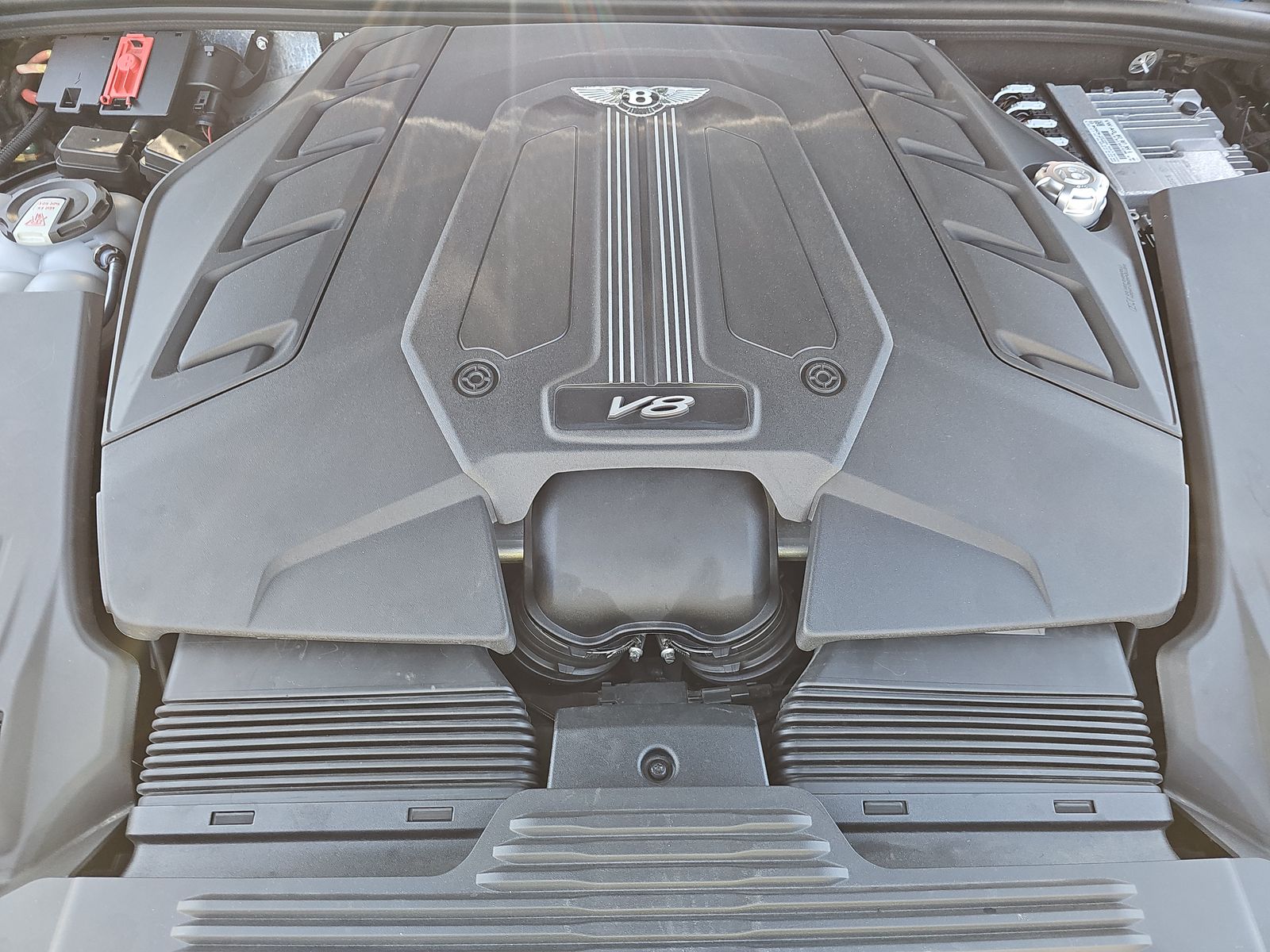 2023 Bentley Bentayga EWB Azure AWD