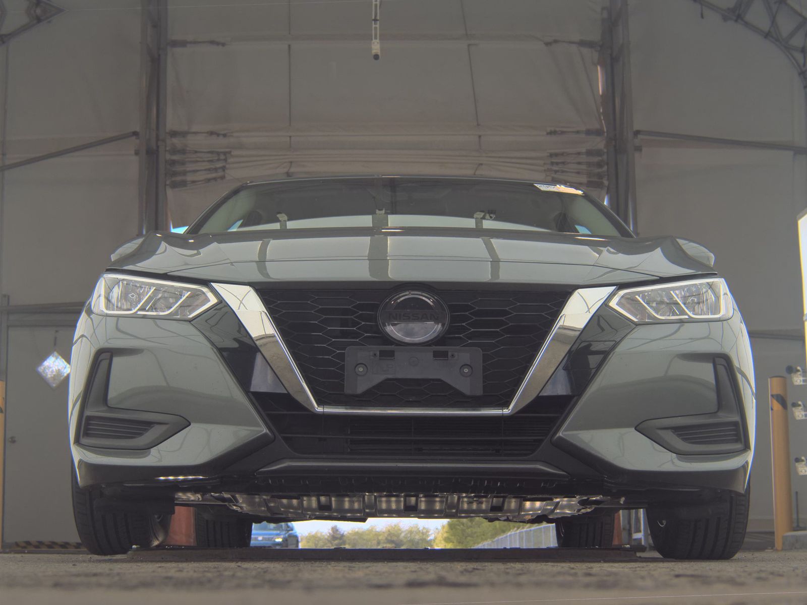 NISSAN SENTRA - 4