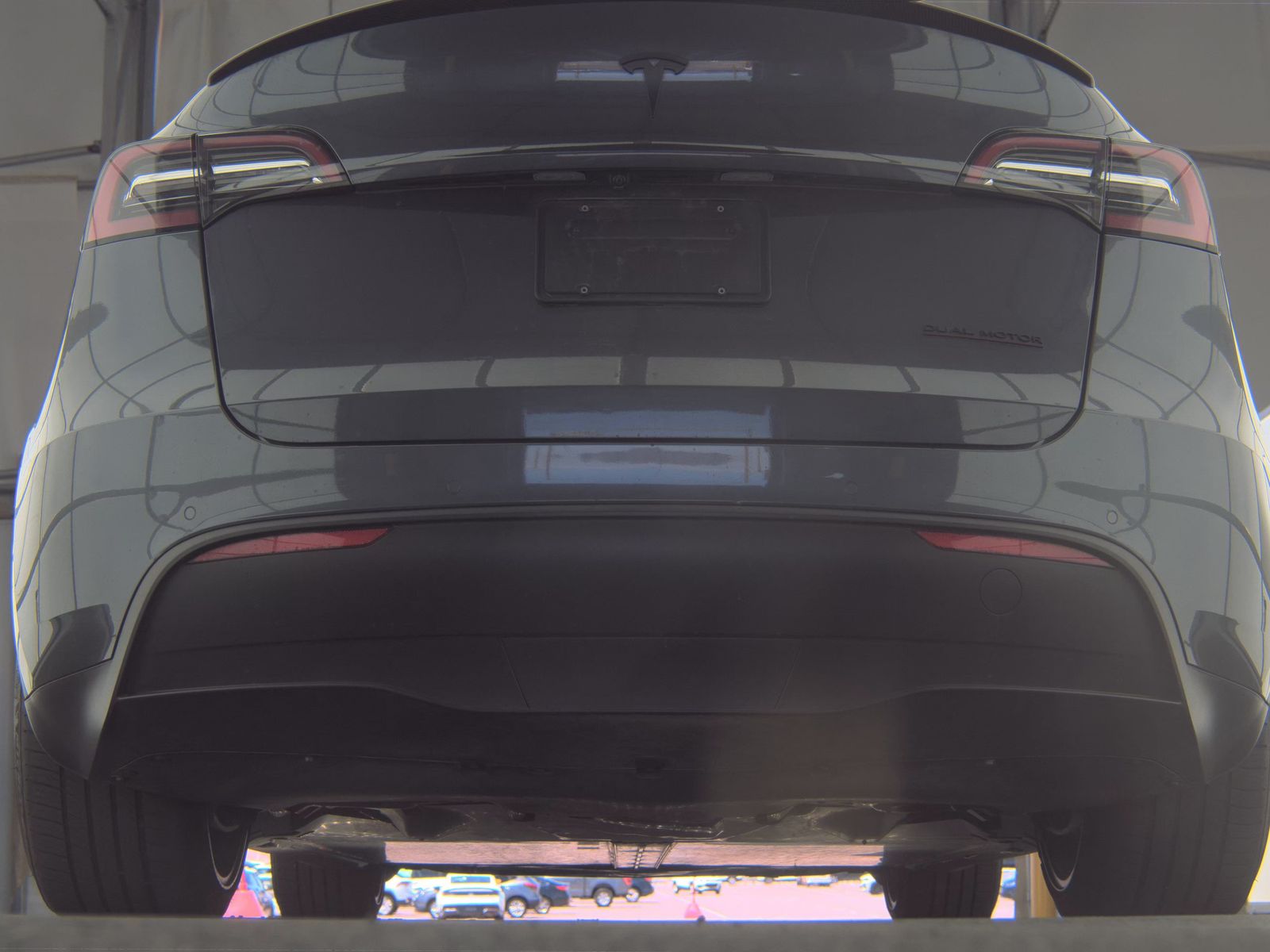 TESLA MODEL Y - 8