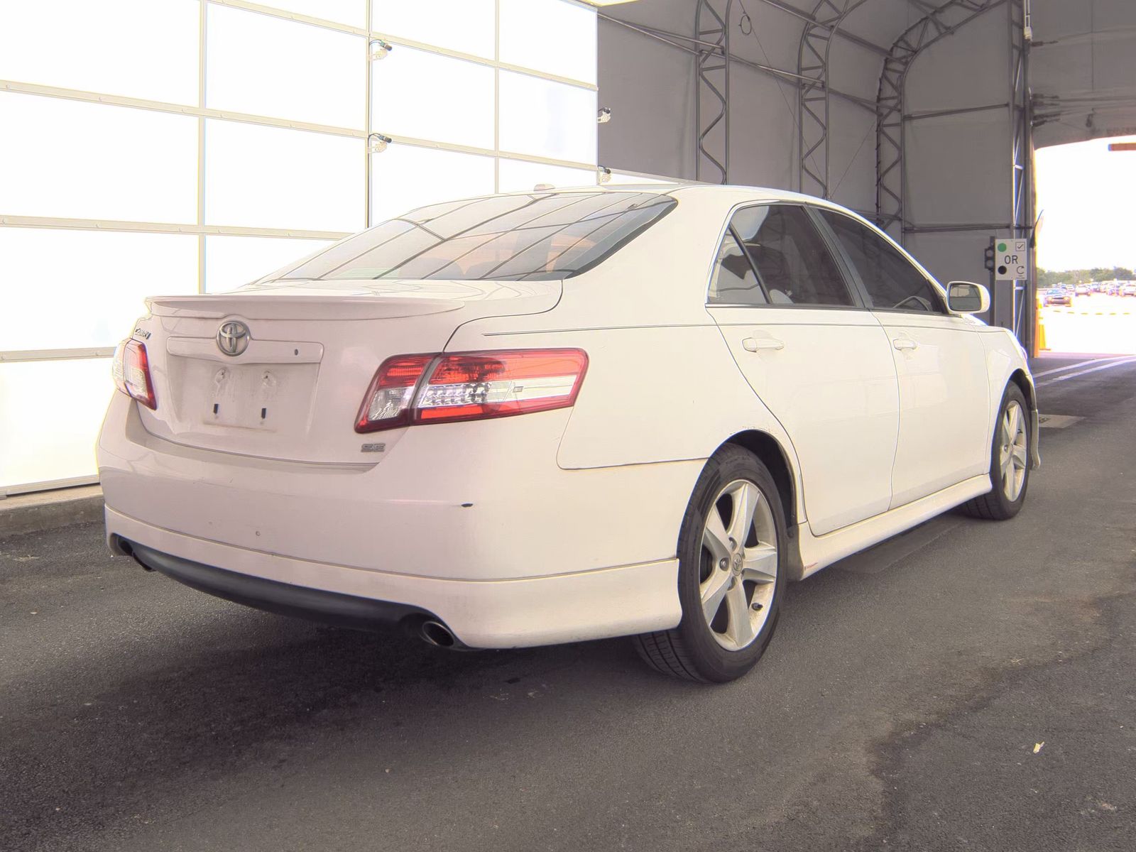 TOYOTA CAMRY - 6