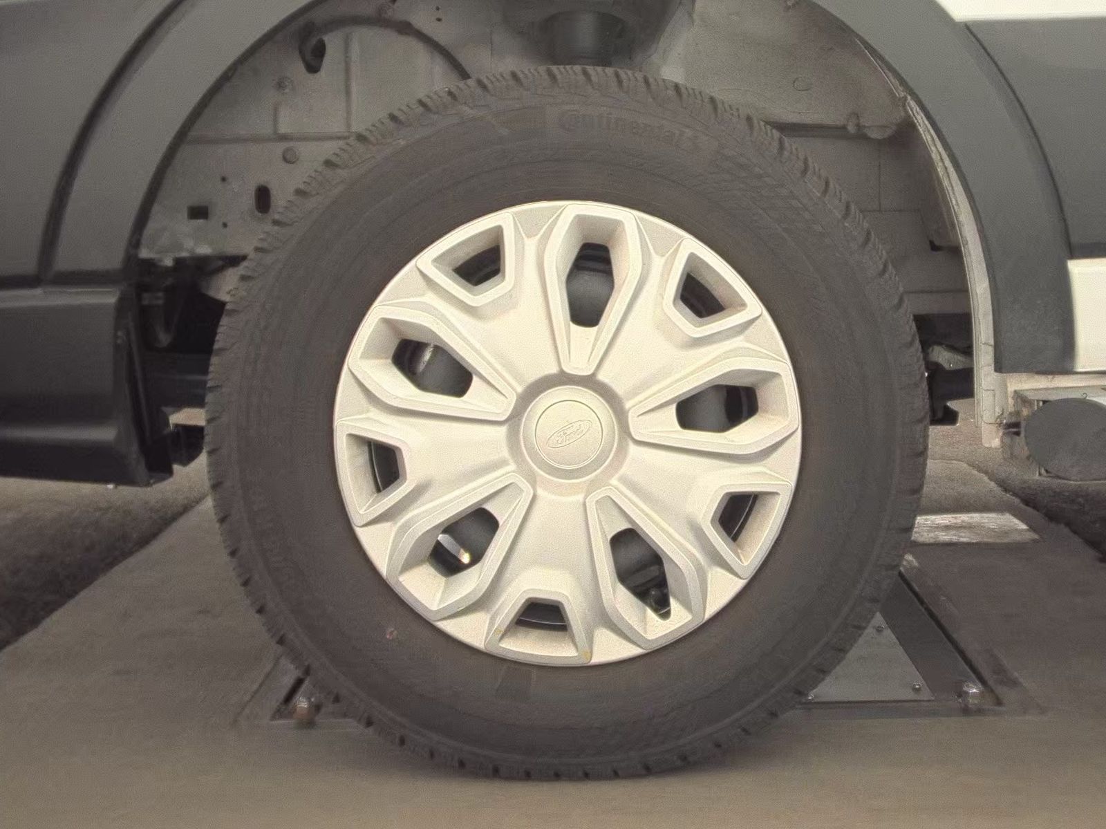 FORD TRANSIT 250 - 10