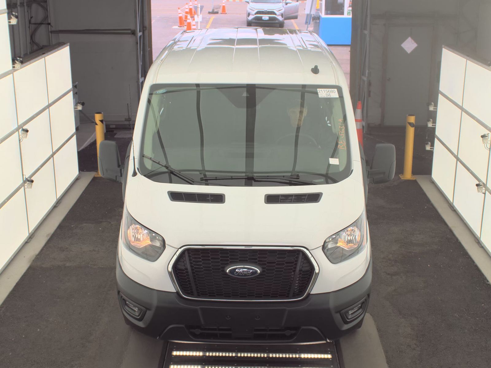FORD TRANSIT 250 - 3