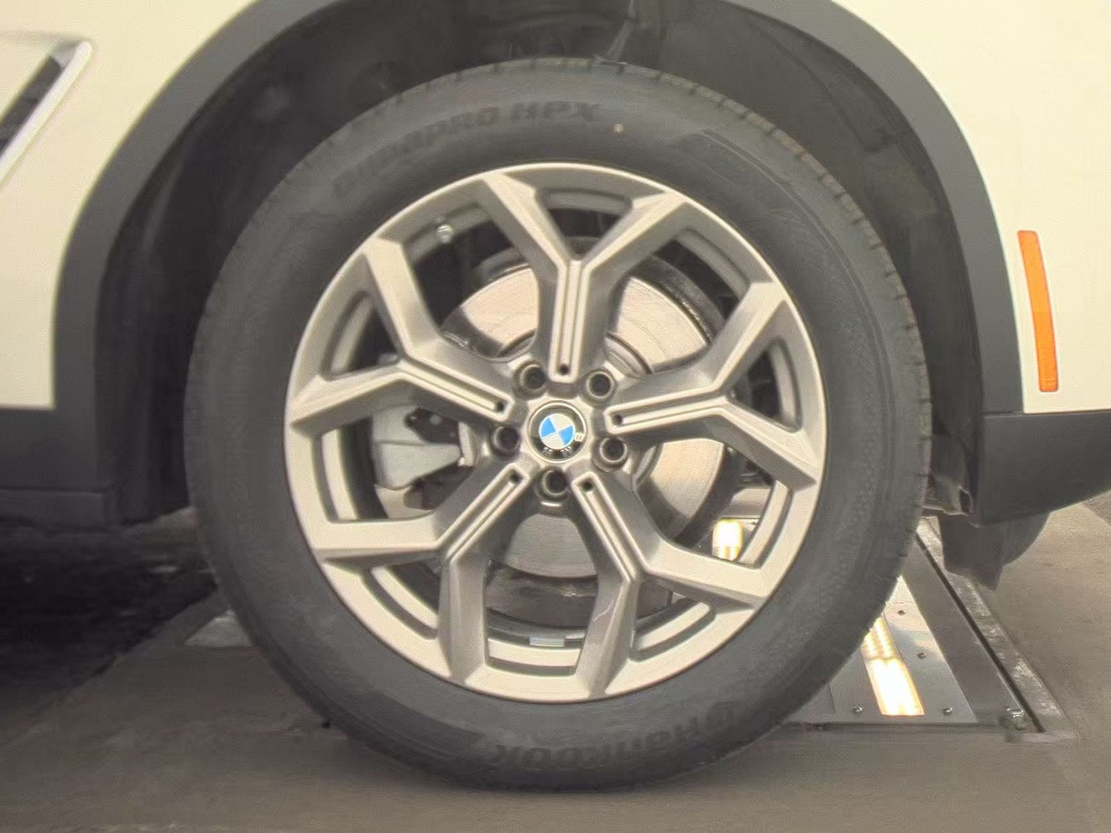 2025 BMW X4 xDrive30i AWD