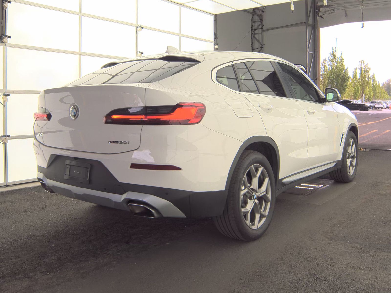 2025 BMW X4 xDrive30i AWD