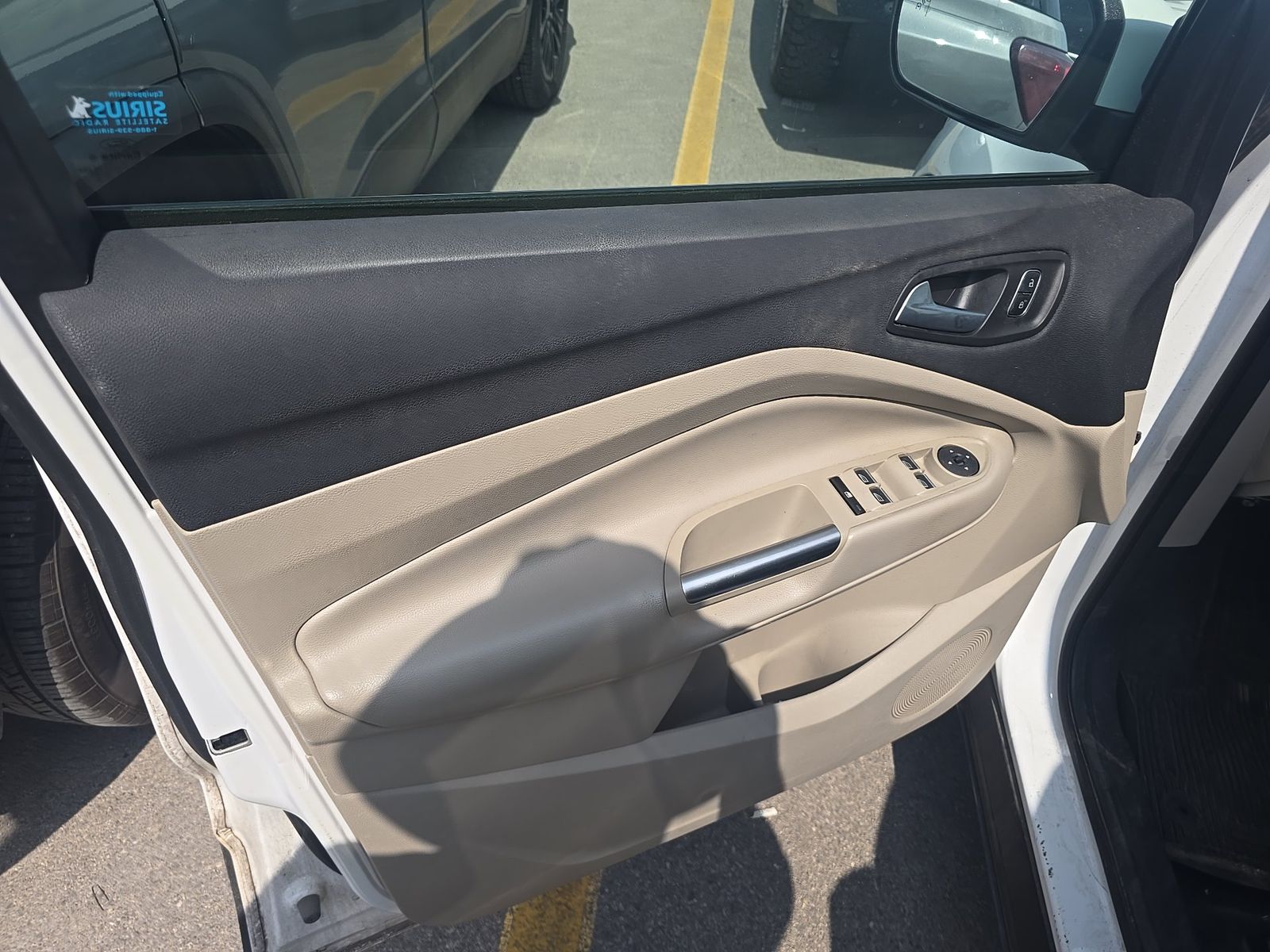 FORD ESCAPE - 10