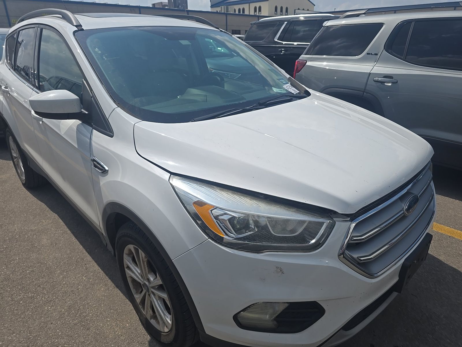 FORD ESCAPE - 4