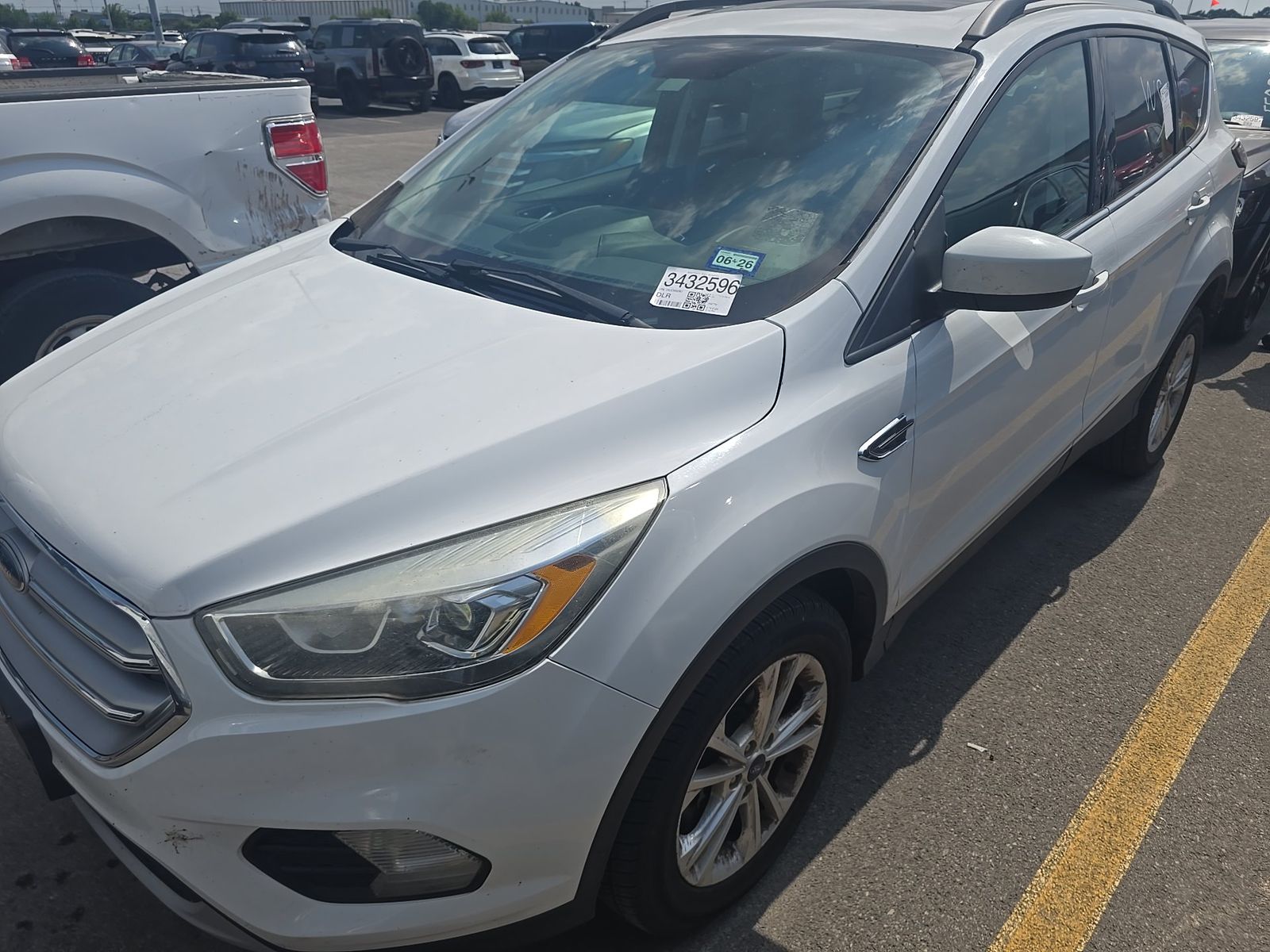 FORD ESCAPE - 1