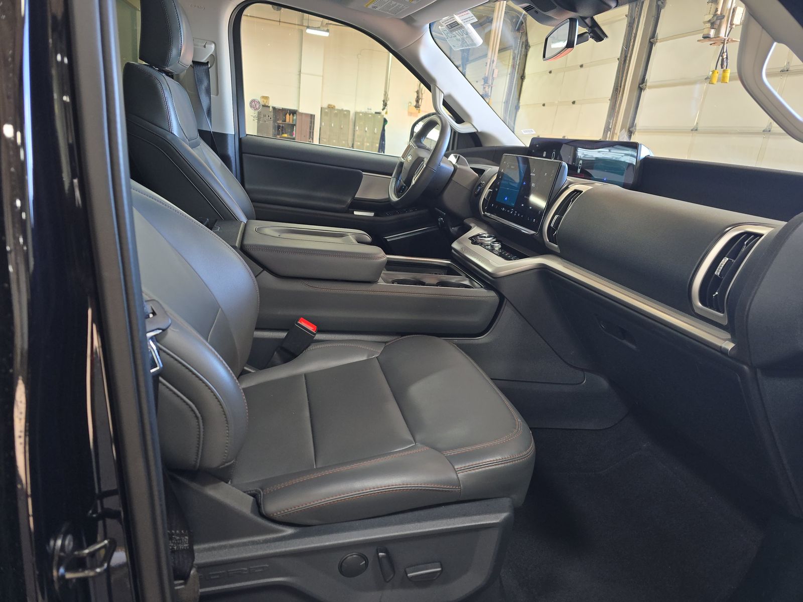 FORD EXPEDITION MAX - 9