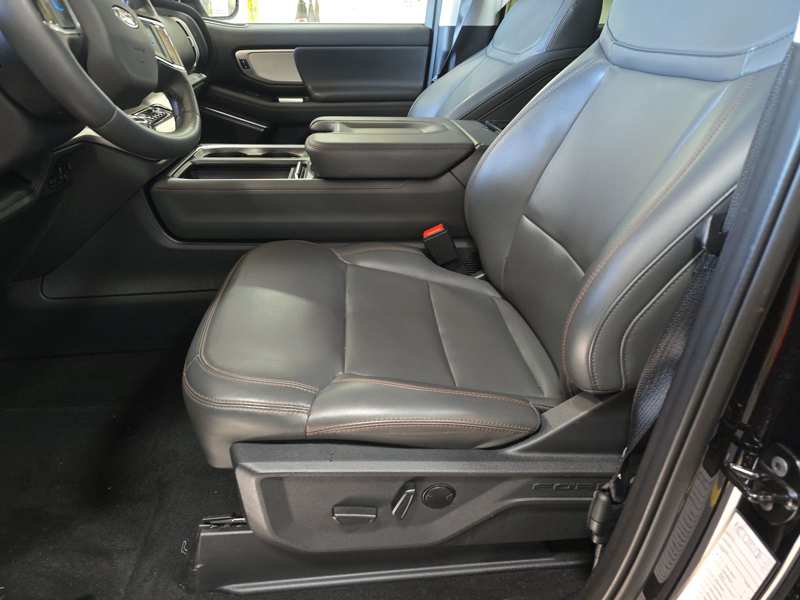 FORD EXPEDITION MAX - 8