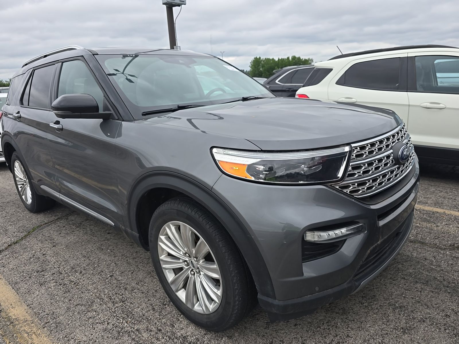 FORD EXPLORER - 4