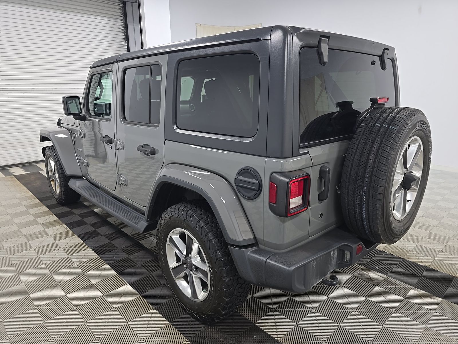2018 Jeep Wrangler Unlimited Sahara AWD